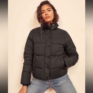 🌸SOLD🌸 Patagonia Silent Down Puffy Jacket Black Small